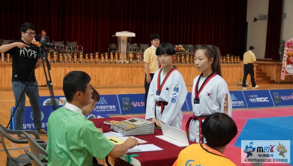 충남태권도협회-2016대전MBC태권도페스티벌-4252746188.jpg